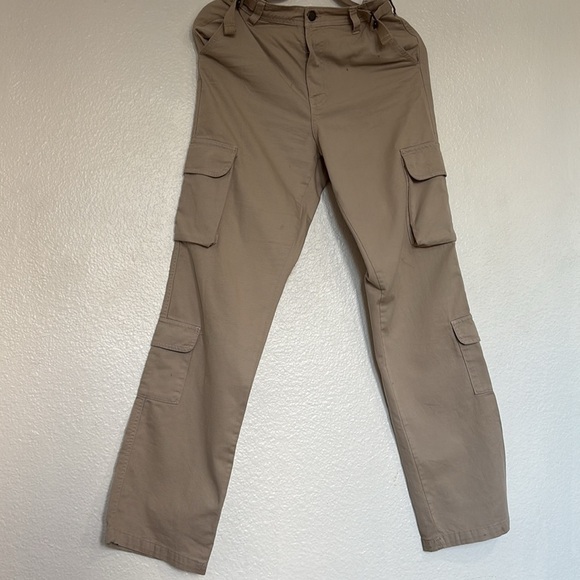 STRADIVARIUS beige cargo pants size 4 - Picture 2 of 11